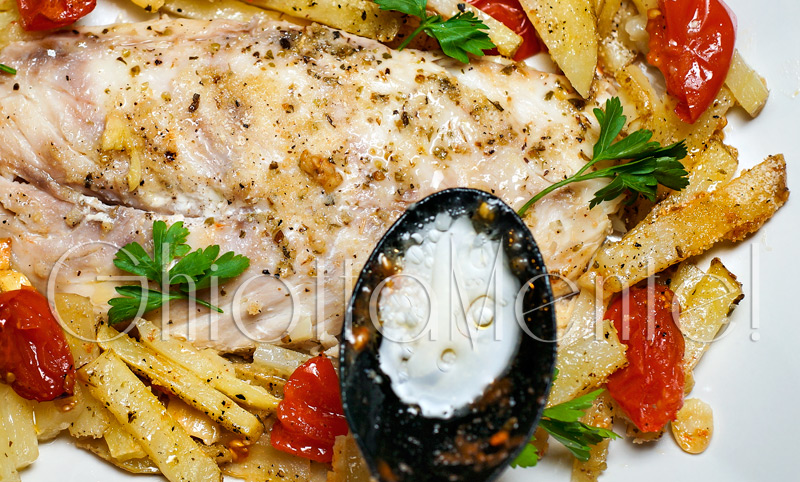 pesce-filetti-persico-patate-forno-07-800