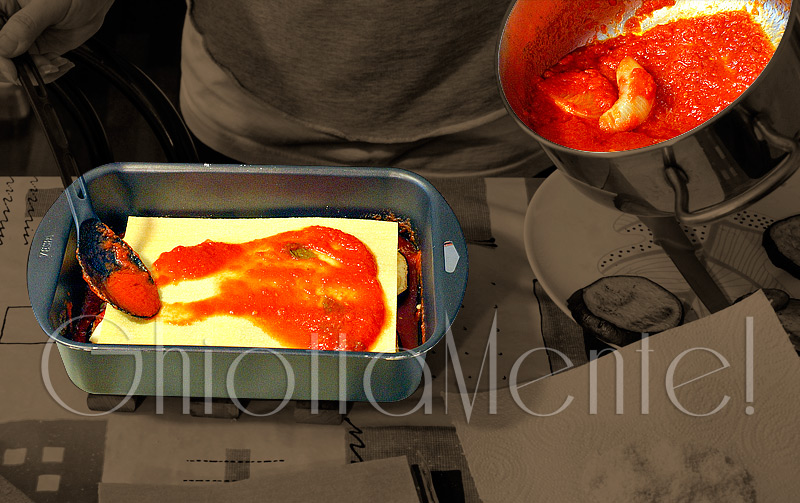 lasagna-melanzane-piselli-salame-mandole-09a800