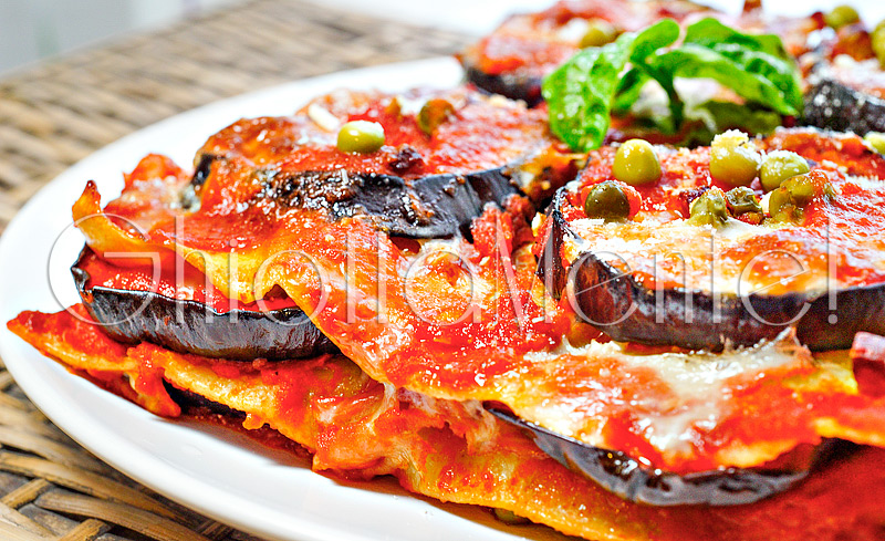 lasagna-melanzane-piselli-salame-mandole-18-800