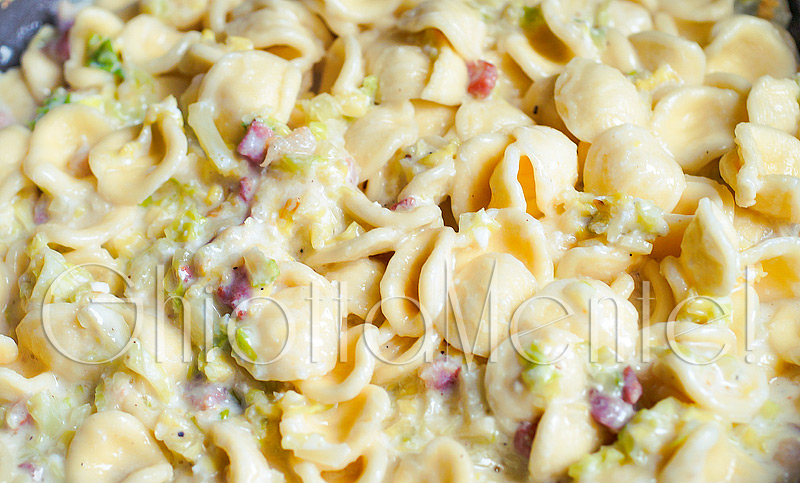 pasta-orecchiette-cremose-pancetta-verza-peperoncino-creamy-bacon-savoycabbage-caienna-09-800