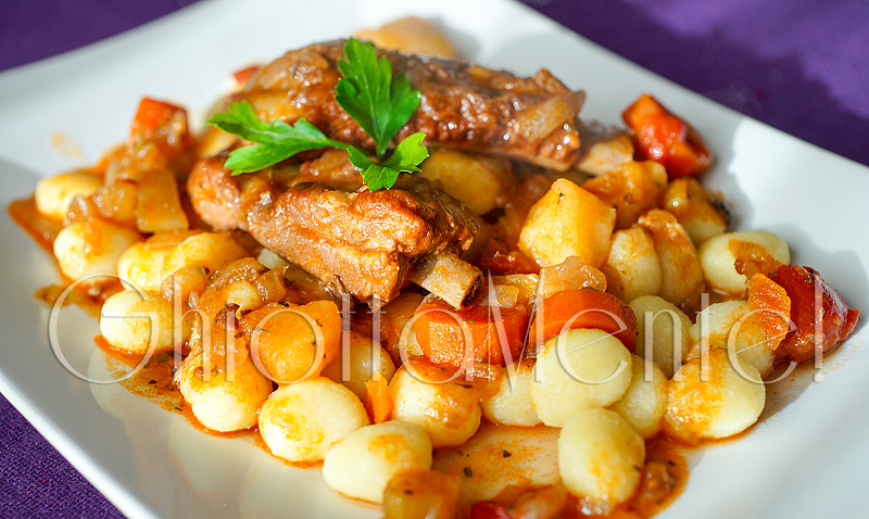 gnocchi-sugo-manzo-costine-carne-meat-sauce-beef-ribs-02-800