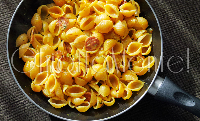 pasta-conchiglie-cinghiale-curcuma-shellpasta-salami-turmeric-03-800